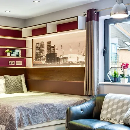 For 2 Near Leeds, Free Breakfast